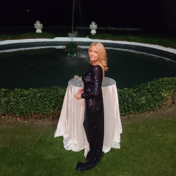 Nicole Bakti Gown - Picture 4 of 13